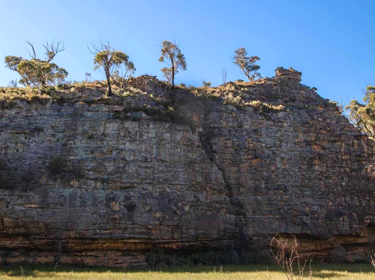 moodle4free|Goochs Crater: Exploring the volcanic history of Goochs Crater.